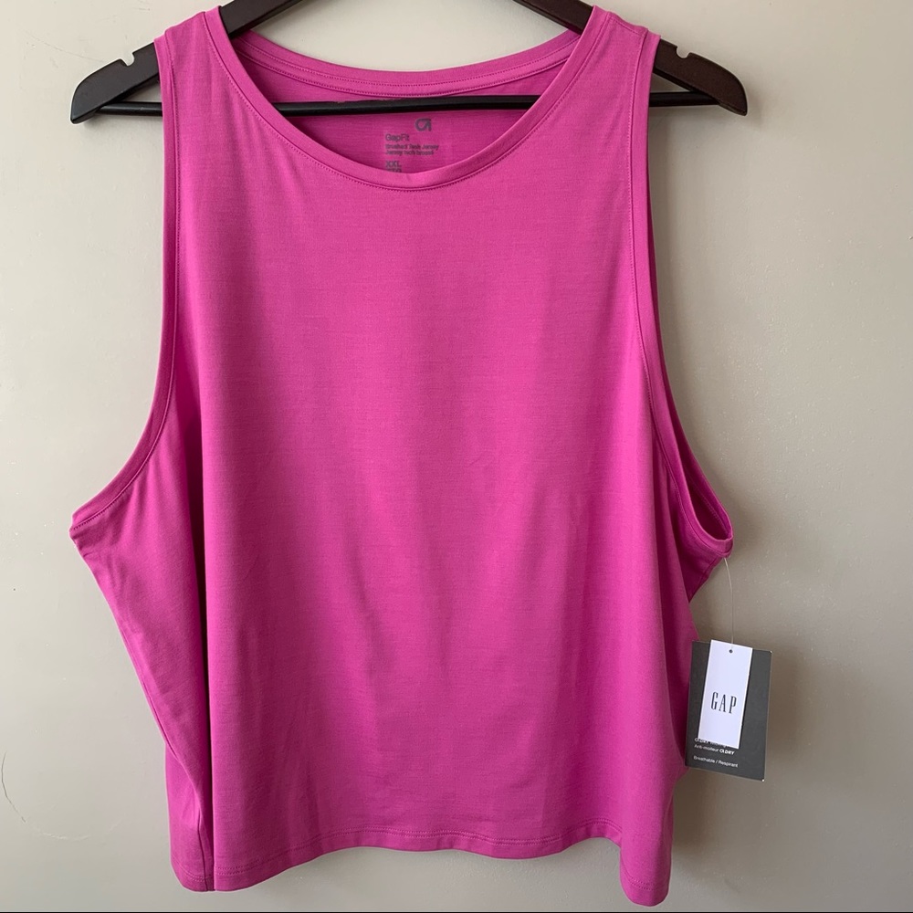GapFit Tank Top